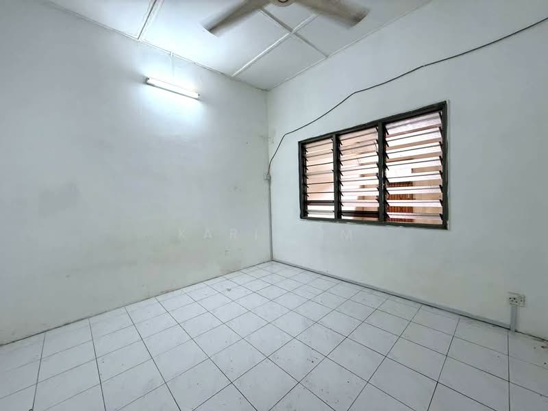 1-storey Terraced House for Sale in Bandar Baru Permas Jaya (Permas Jaya) - Karl Lim - Interior - PropertyGuru.com.my