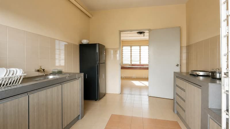Townhouse for Sale in Bangsar (Kuala Lumpur) - Azli Ibrahim - Kitchen - PropertyGuru.com.my