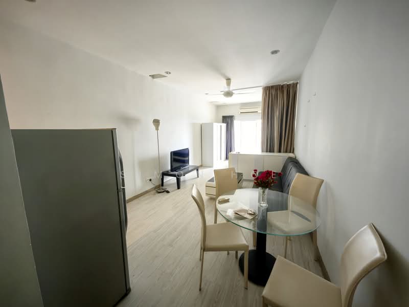 Servis Apartment untuk Disewa di Windsor Tower - Simon Hoe - Living Room - PropertyGuru.com.my