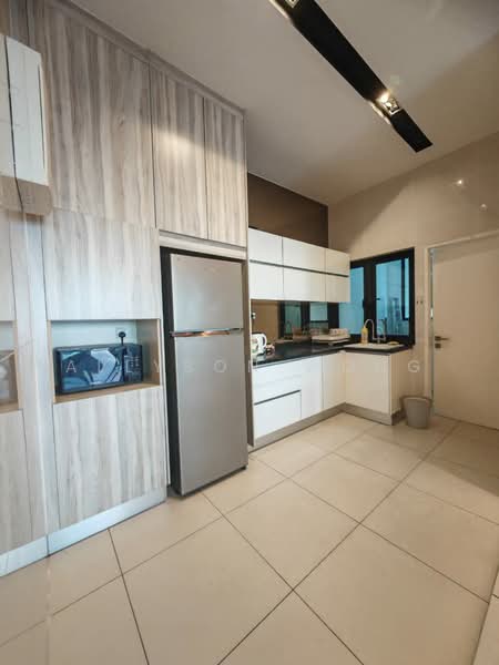 Kondominium untuk Dijual di Sky Condominium (Skyz Residence) - Allyson Wong - Kitchen - PropertyGuru.com.my