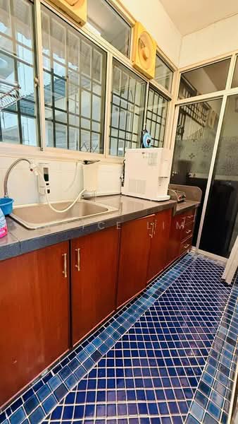 Apartment for Rent at Kingfisher Series - Joyce Lim - Kitchen - PropertyGuru.com.my