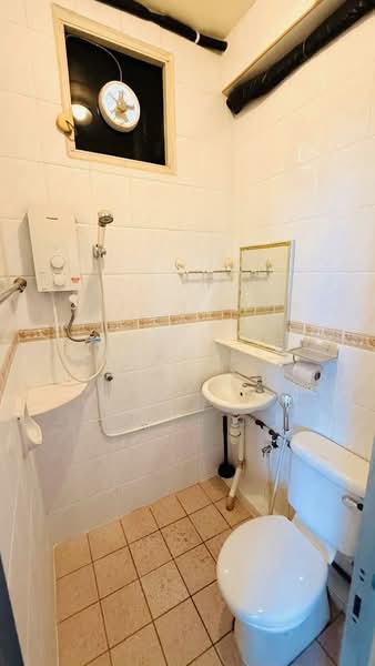 Apartment for Rent at Kingfisher Series - Joyce Lim - Bathroom - PropertyGuru.com.my