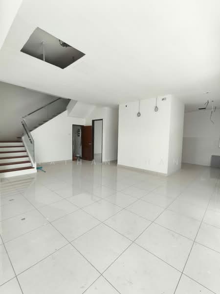 Rumah Berkembar untuk Dijual di Taman Seri Austin (Tebrau) - Nathan Chan - PropertyGuru.com.my