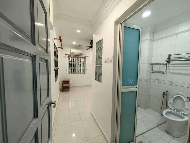 Semi-Detached House for Sale in Taman Putra Permai (Seri Kembangan) - Arnica Low - PropertyGuru.com.my