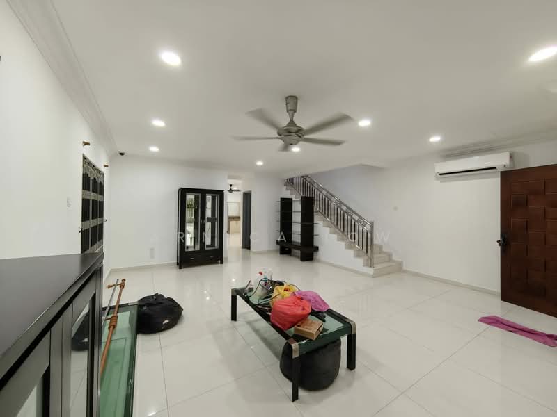 Semi-Detached House for Sale in Taman Putra Permai (Seri Kembangan) - Arnica Low - PropertyGuru.com.my