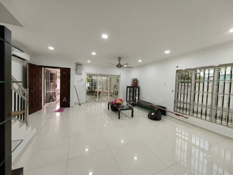 Semi-Detached House for Sale in Taman Putra Permai (Seri Kembangan) - Arnica Low - PropertyGuru.com.my