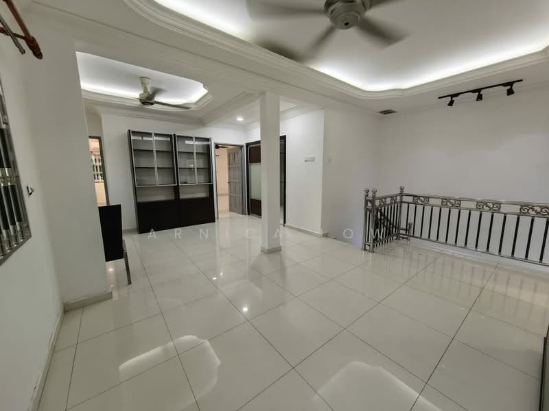Semi-Detached House for Sale in Taman Putra Permai (Seri Kembangan) - Arnica Low - PropertyGuru.com.my