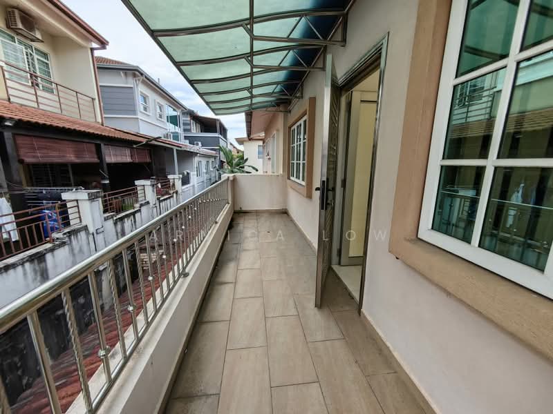 Semi-Detached House for Sale in Taman Putra Permai (Seri Kembangan) - Arnica Low - PropertyGuru.com.my