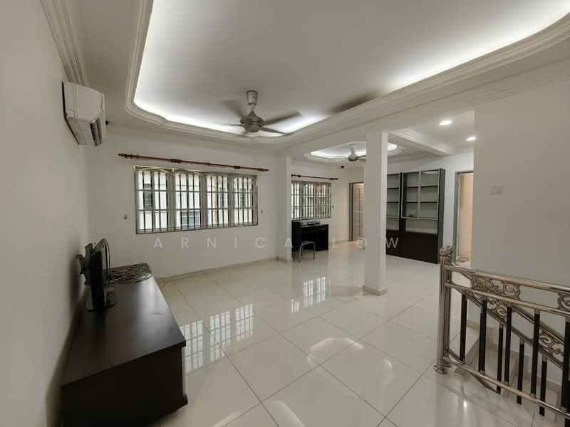 Semi-Detached House for Sale in Taman Putra Permai (Seri Kembangan) - Arnica Low - PropertyGuru.com.my
