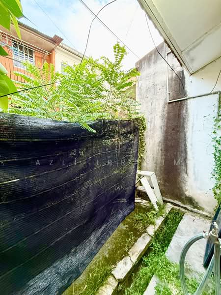 Rumah Teres 2 Tingkat untuk Dijual di Bandar Rinching Seksyen 2 (Semenyih) - Azli Ibrahim - Exterior - PropertyGuru.com.my