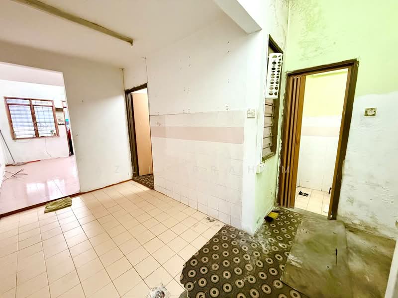 Rumah Teres 2 Tingkat untuk Dijual di Bandar Rinching Seksyen 2 (Semenyih) - Azli Ibrahim - Interior - PropertyGuru.com.my