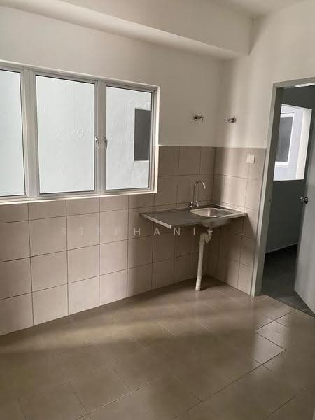 Kondominium untuk Dijual di Sri Angsana Hilir - Stephanie . - Kitchen - PropertyGuru.com.my