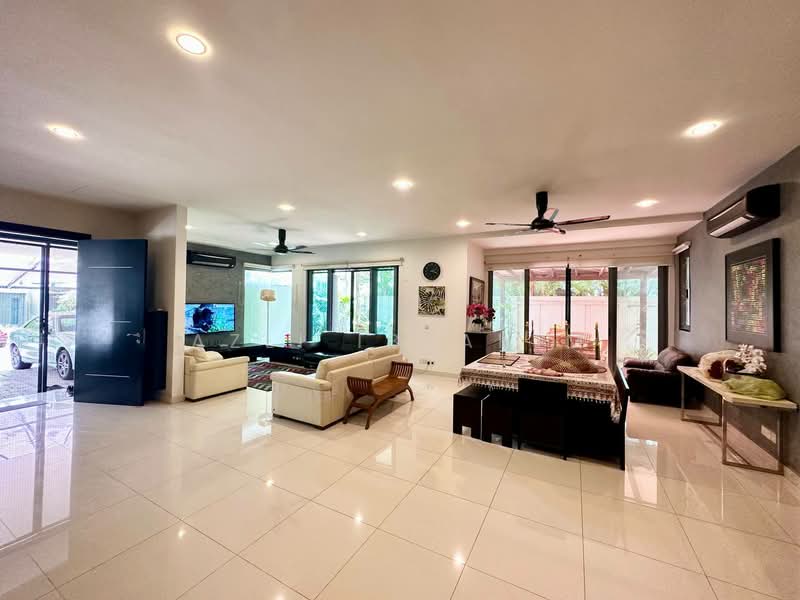Semi-Detached House for Sale in Seksyen 6 (Bangi) - Azli Ibrahim - Living Room - PropertyGuru.com.my