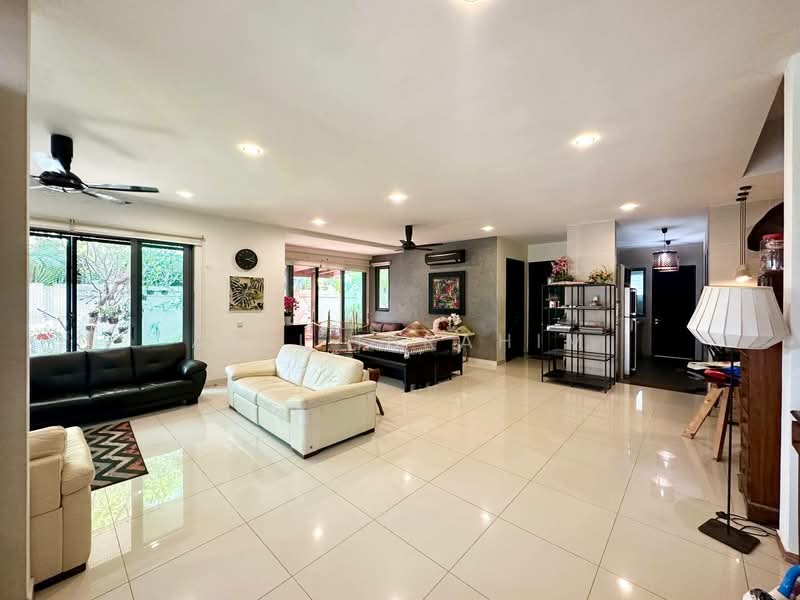 Semi-Detached House for Sale in Seksyen 6 (Bangi) - Azli Ibrahim - Living Room - PropertyGuru.com.my