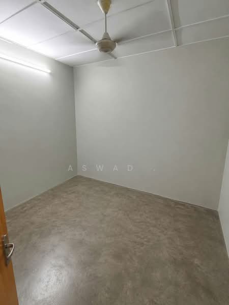1-storey Terraced House for Sale in Taman Haji Abdullah Fahim (Kepala Batas) - Aswad . - Bedroom - PropertyGuru.com.my