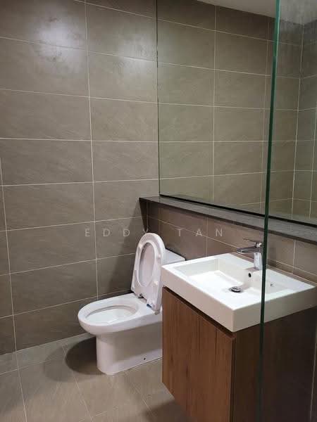 Kondominium untuk Dijual di Grand Medini - Eddy Tan - Bathroom - PropertyGuru.com.my