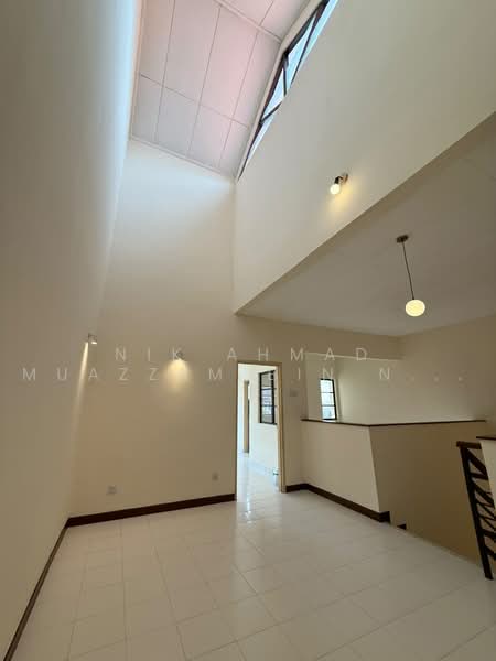 2-storey Terraced House for Sale in Bukit Jelutong (Shah Alam) - Nik Ahmad Muazzam Bin Nik Mazlan - Interior - PropertyGuru.com.my