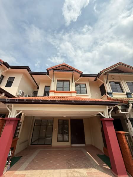 2-storey Terraced House for Sale in Bukit Jelutong (Shah Alam) - Nik Ahmad Muazzam Bin Nik Mazlan - Exterior - PropertyGuru.com.my
