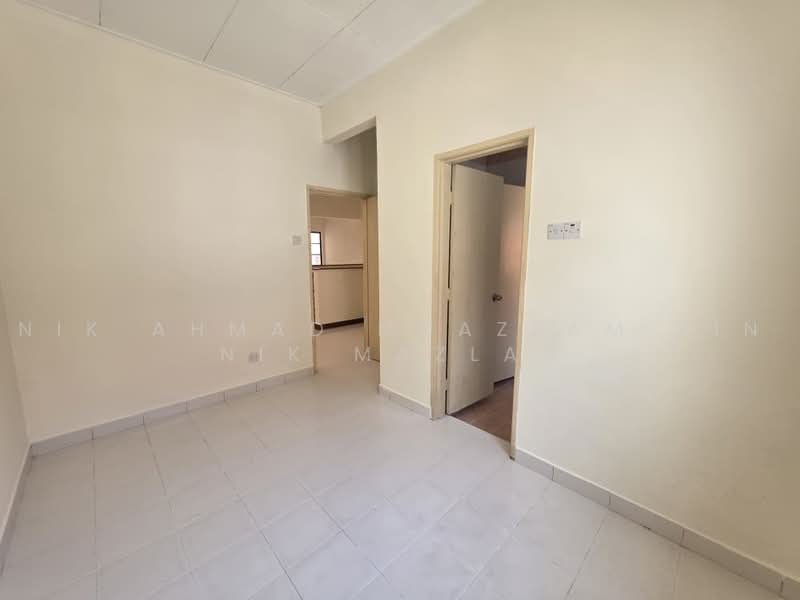 2-storey Terraced House for Sale in Bukit Jelutong (Shah Alam) - Nik Ahmad Muazzam Bin Nik Mazlan - Interior - PropertyGuru.com.my