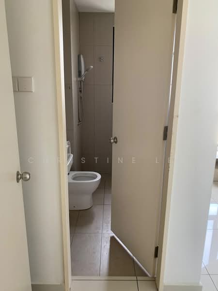 Service Residence for Rent at Kenwingston Skylofts - Christine Lee - Bathroom - PropertyGuru.com.my
