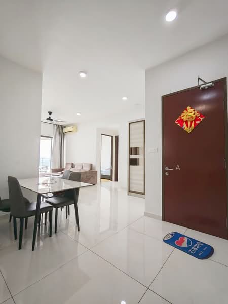 Kondominium untuk Disewa di Bay Laurel @ Country Garden Danga Bay - Stella Chia - Living Room - PropertyGuru.com.my
