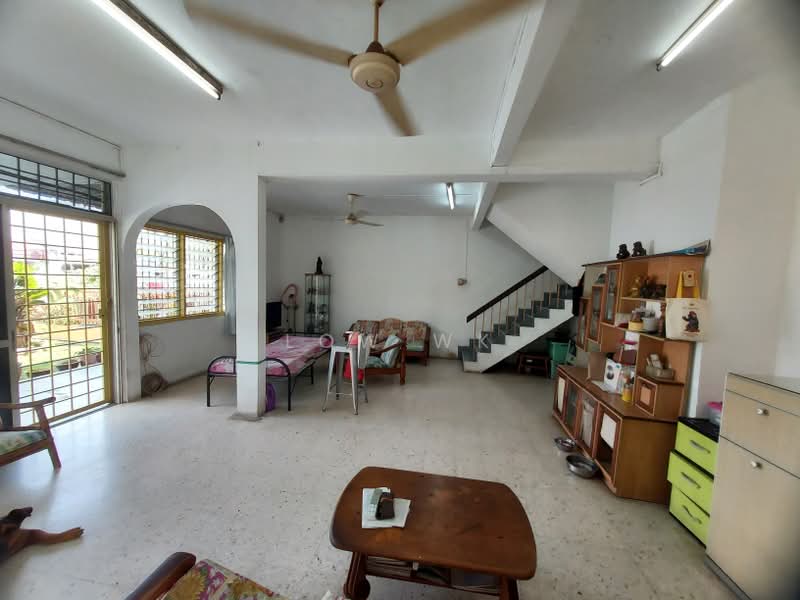 Semi-Detached House for Sale in Bandar Baru Sri Petaling (Sri Petaling) - LOW WK - Living Room - PropertyGuru.com.my