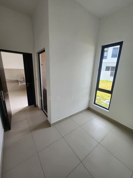 Semi-Detached House for Sale in Bandar Kinrara Seksyen 1 (Bandar Kinrara) - Hon Ian - Maid Room - PropertyGuru.com.my