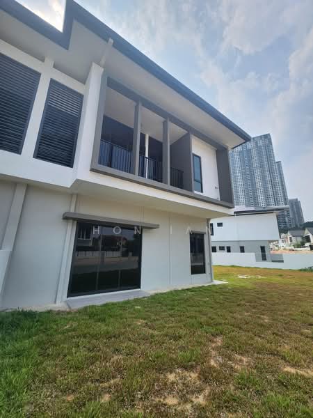 Semi-Detached House for Sale in Bandar Kinrara Seksyen 1 (Bandar Kinrara) - Hon Ian - Backyard - PropertyGuru.com.my