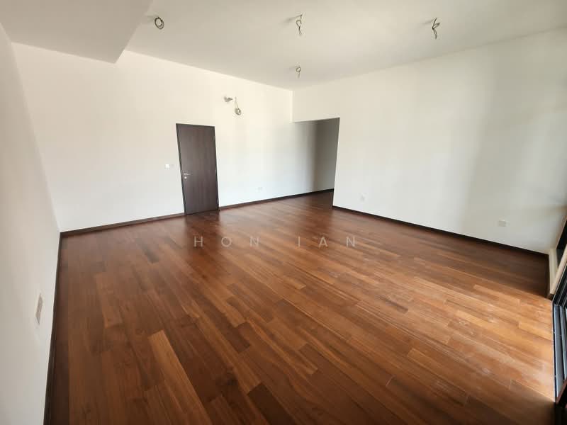 Semi-Detached House for Sale in Bandar Kinrara Seksyen 1 (Bandar Kinrara) - Hon Ian - Master Bedroom - PropertyGuru.com.my