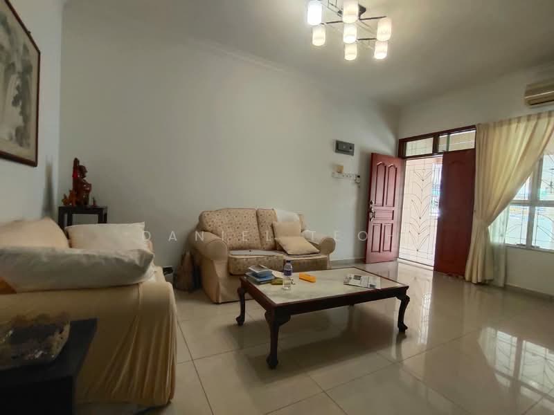 3-storey Terraced House for Sale in Tanjung Bungah (Penang) - Daniel Teoh - PropertyGuru.com.my