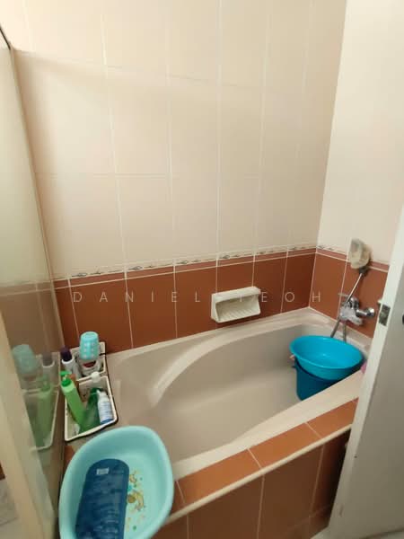 3-storey Terraced House for Sale in Tanjung Bungah (Penang) - Daniel Teoh - PropertyGuru.com.my