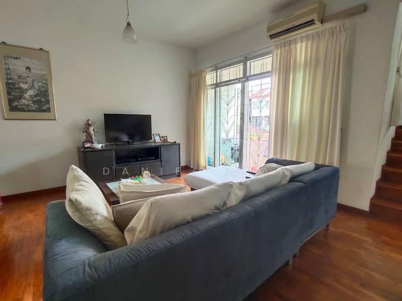 3-storey Terraced House for Sale in Tanjung Bungah (Penang) - Daniel Teoh - PropertyGuru.com.my