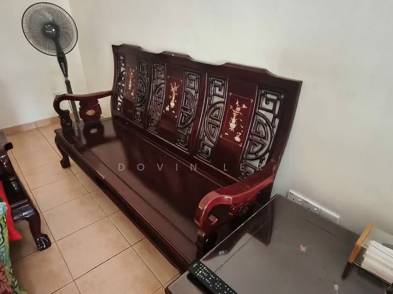 Rumah Teres 2 Tingkat untuk Dijual di Taman Setia Indah (Tebrau) - Dovin Ler - Living Room - PropertyGuru.com.my