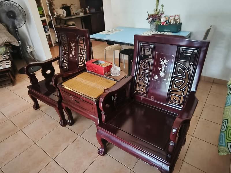 Rumah Teres 2 Tingkat untuk Dijual di Taman Setia Indah (Tebrau) - Dovin Ler - Living Room - PropertyGuru.com.my