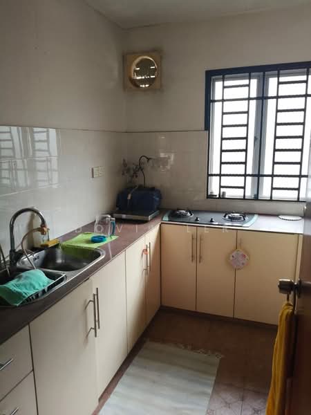 Rumah Teres 2 Tingkat untuk Dijual di Taman Setia Indah (Tebrau) - Dovin Ler - Kitchen - PropertyGuru.com.my