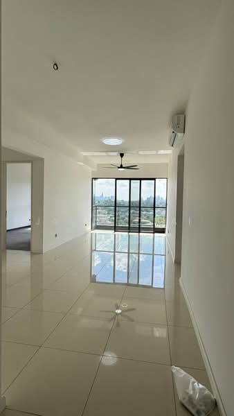 Servis Apartment untuk Dijual di Duta Park Residences - Jaden Chai - Living Room - PropertyGuru.com.my