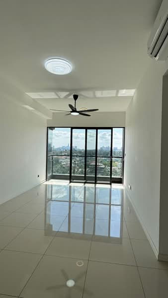 Servis Apartment untuk Dijual di Duta Park Residences - Jaden Chai - Balcony - PropertyGuru.com.my