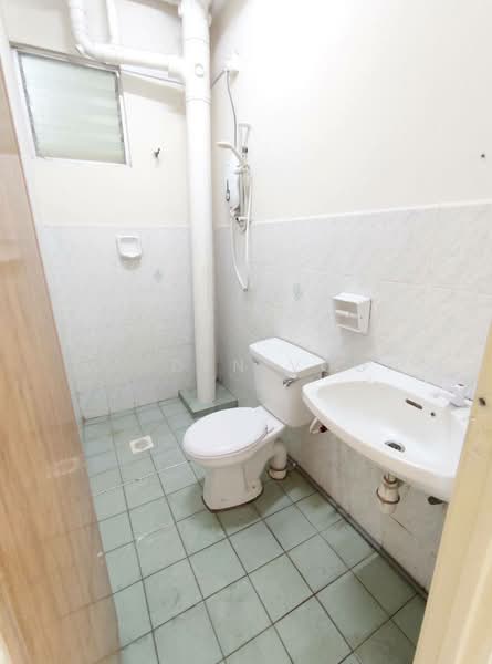 Pangsapuri untuk Dijual di Sri Akasia - Kayden Voon - Bathroom - PropertyGuru.com.my