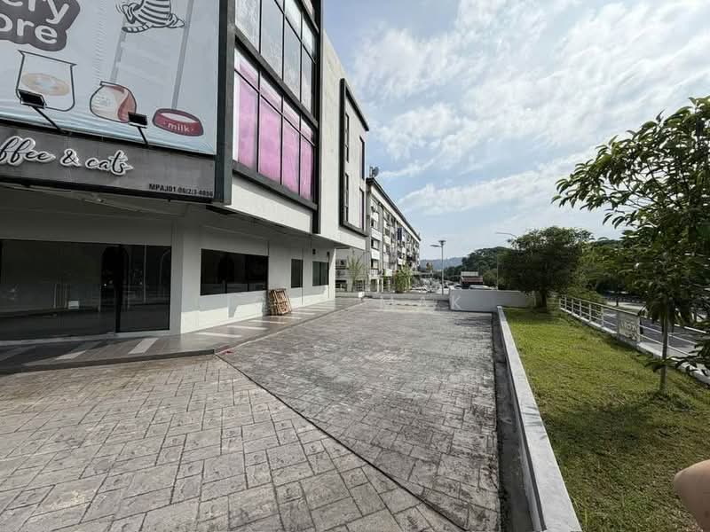 Kedai untuk Dijual di Ampang (Selangor) - Igen Mak - Exterior - PropertyGuru.com.my