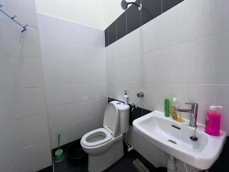 Bungalow House untuk Disewa di Taman Kasa Heights (Alor Gajah) - Woon . - Bathroom - PropertyGuru.com.my