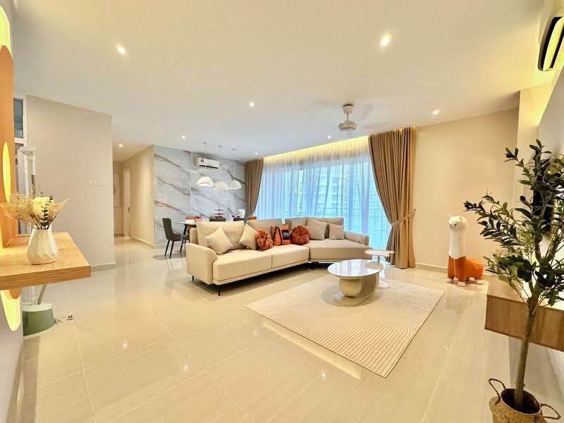 Kondominium untuk Dijual di Medini Signature - Eddy Tan - Living Room - PropertyGuru.com.my