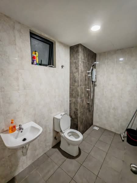 Condominium for Rent at Vista Bangi - Max Chua - Bathroom - PropertyGuru.com.my