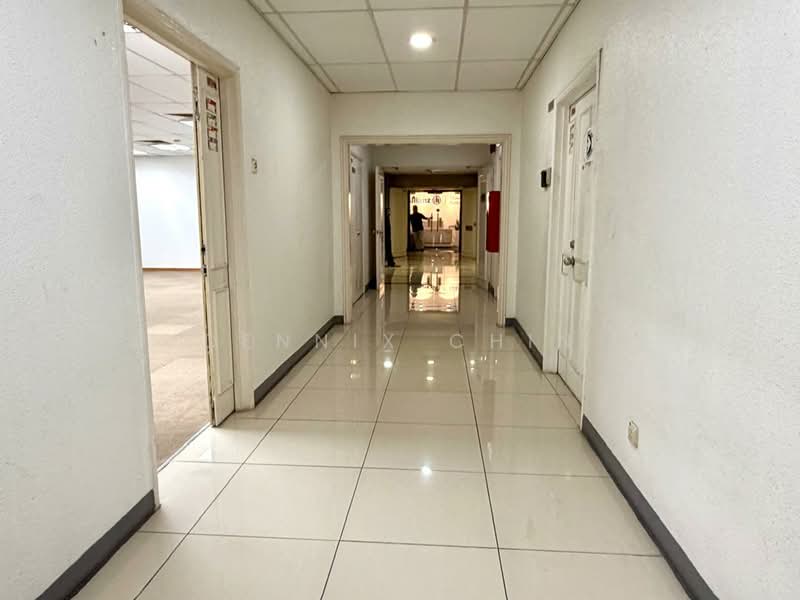 Office for Rent in KLCC (KL City Centre) - Dennix Chin - Corridor - PropertyGuru.com.my