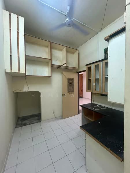 2-storey Terraced House for Rent in Kajang (Selangor) - Hamizah . - Kitchen - PropertyGuru.com.my