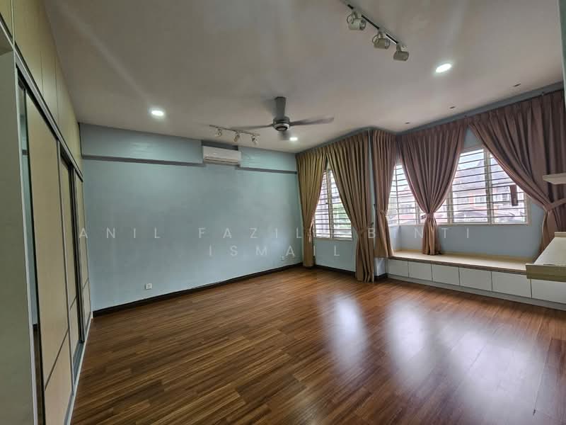 2-storey Terraced House for Sale in Denai Alam (Shah Alam) - Anil Fazila Binti Ismail - PropertyGuru.com.my