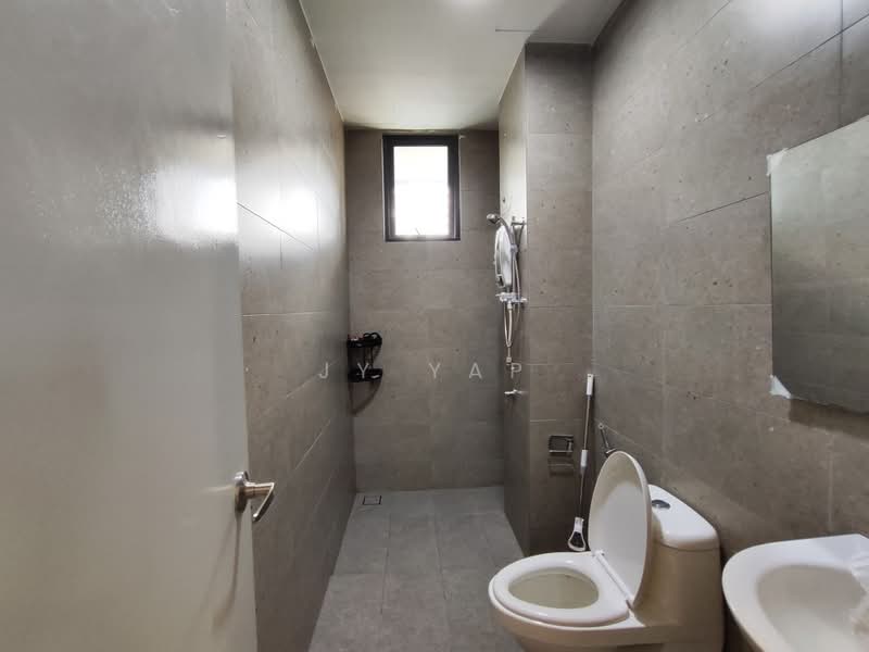 Kondominium untuk Disewa di Verando Residence - JY Yap - Bathroom - PropertyGuru.com.my