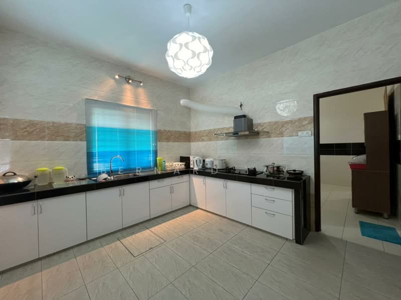 Rumah Berkembar untuk Dijual di Semenyih (Selangor) - Bernard Tay - PropertyGuru.com.my