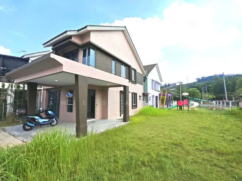 Cluster House for Sale in Shah Alam (Selangor) - Awie Shariman - Exterior - PropertyGuru.com.my
