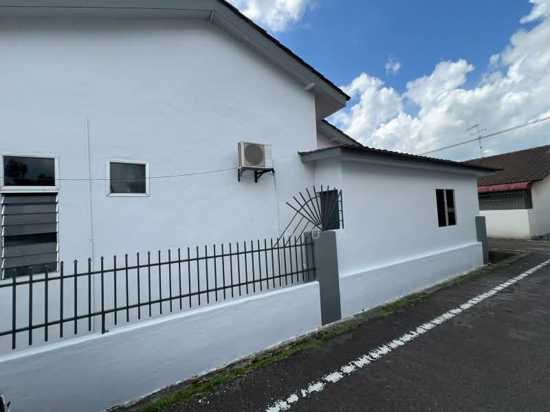 Rumah Teres 1 Tingkat untuk Dijual di Pekan Nanas (Johor) - XZ CHUA - Exterior - PropertyGuru.com.my