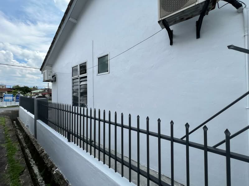 Rumah Teres 1 Tingkat untuk Dijual di Pekan Nanas (Johor) - XZ CHUA - Exterior - PropertyGuru.com.my